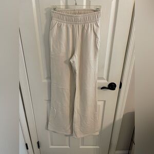 Wild Fable Cream Lounge Pants